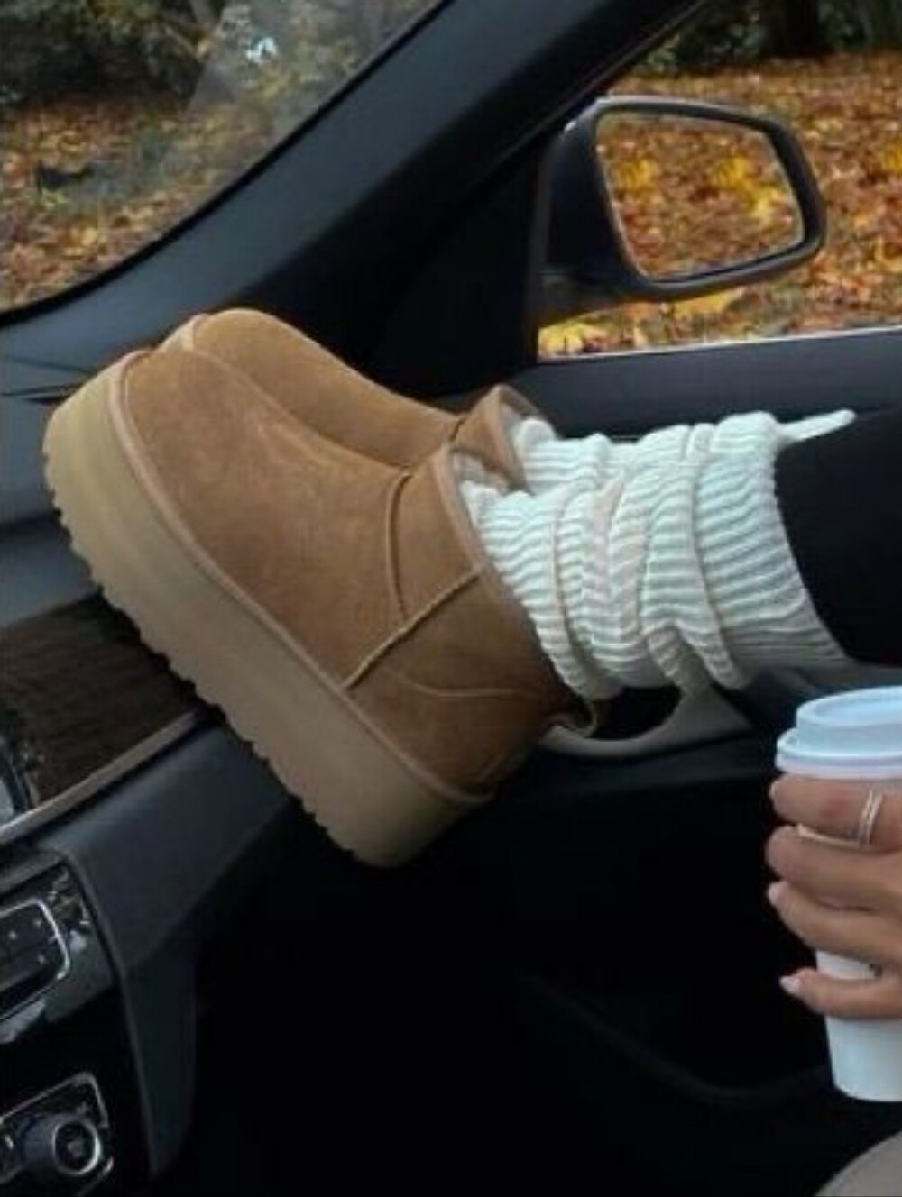 UGG Classic Ultra Mini Platform Booties Excellent